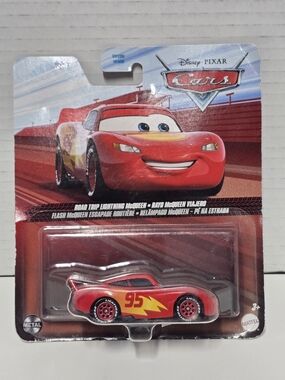 Disney Pixar Cars Lightning McQueen @ToyBros